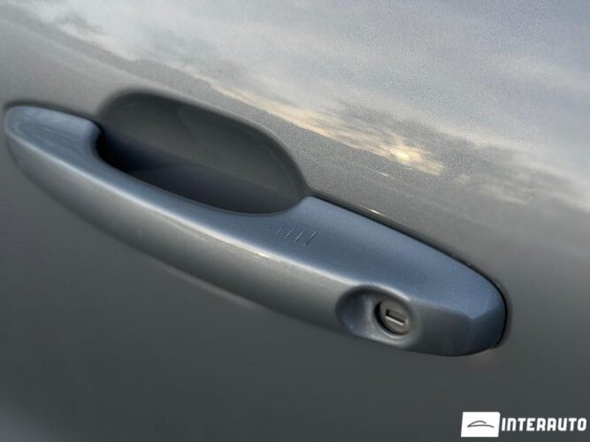 Ford Kuga 37 interauto-car