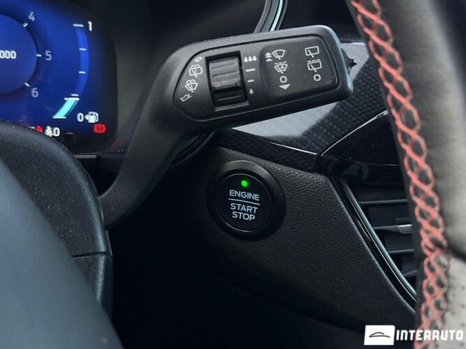 Ford Kuga 42 interauto-car