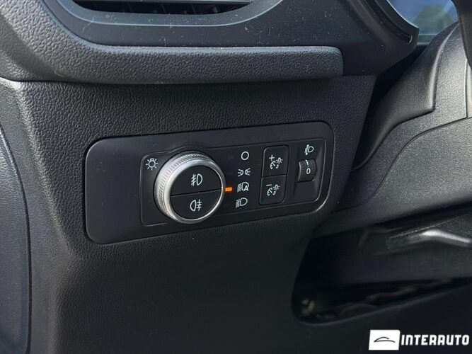 Ford Kuga 40 interauto-car