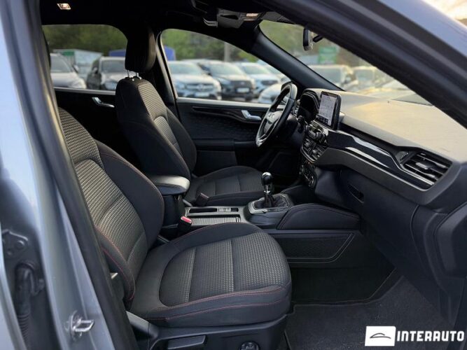 Ford Kuga 50 interauto-car