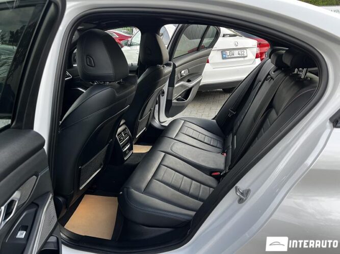 bmw 330E 2020