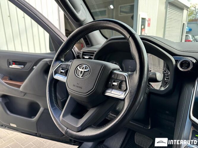 Toyota Land Cruiser 40 interauto-car