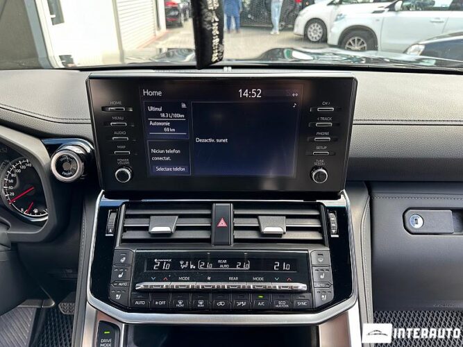 Toyota Land Cruiser 44 interauto-car