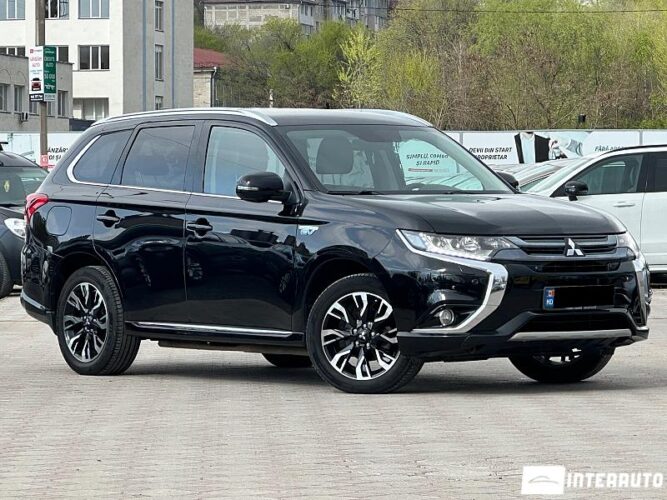 Mitsubishi Outlander 35 interauto-car