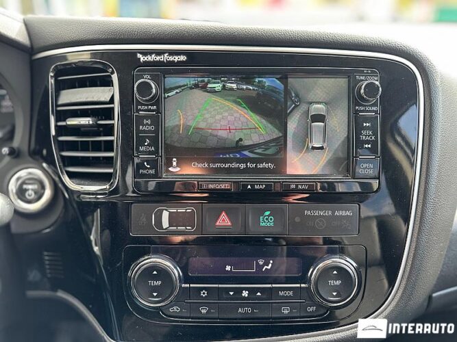 Mitsubishi Outlander 43 interauto-car