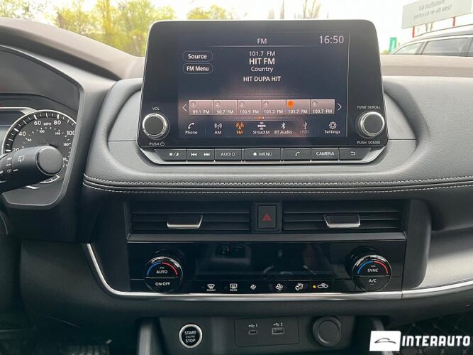 Nissan Rogue 44 interauto-car