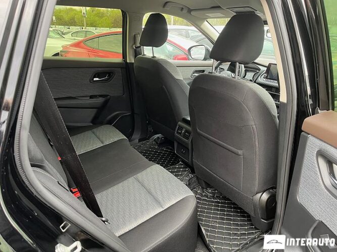 Nissan Rogue 48 interauto-car