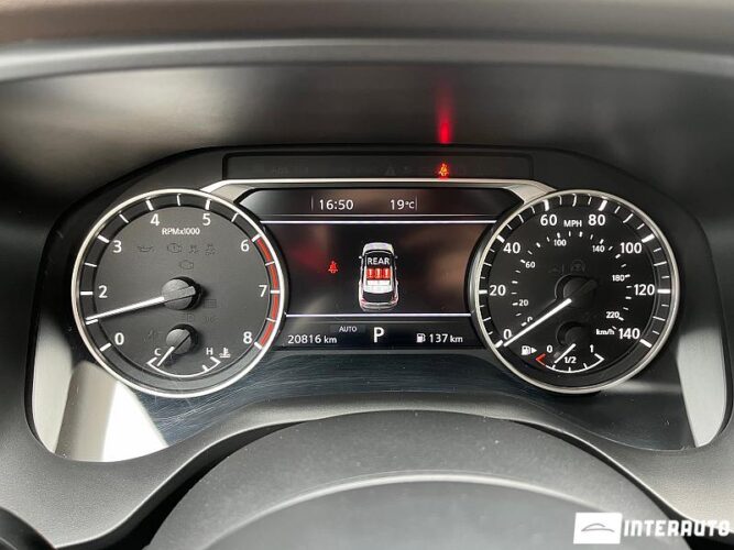 Nissan Rogue 42 interauto-car