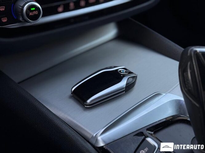 BMW 530e 50 interauto-car