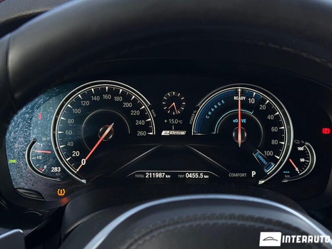 BMW 530e 47 interauto-car