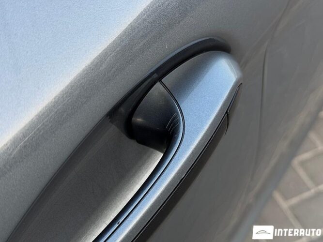 BMW 530e 38 interauto-car