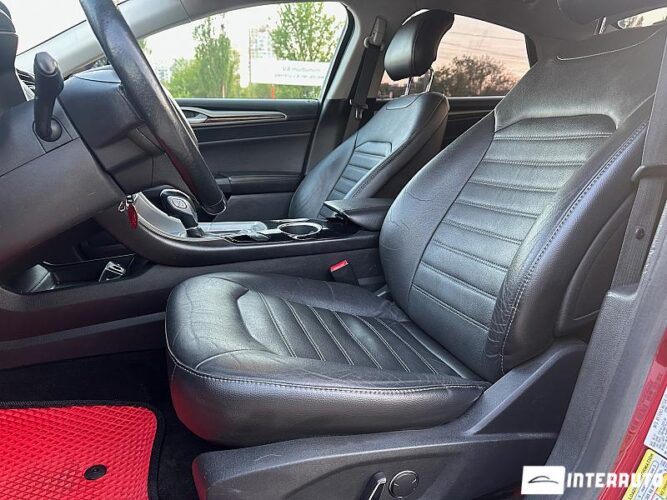 Ford Fusion 34 interauto-car