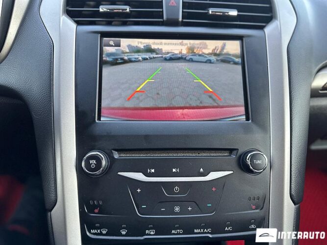 Ford Fusion 41 interauto-car