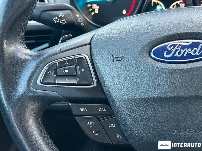 Ford Kuga 36 interauto-car