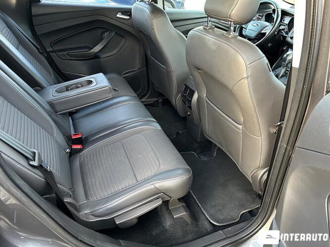 Ford Kuga 42 interauto-car