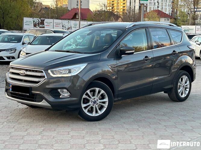 Ford Kuga 28 interauto-car