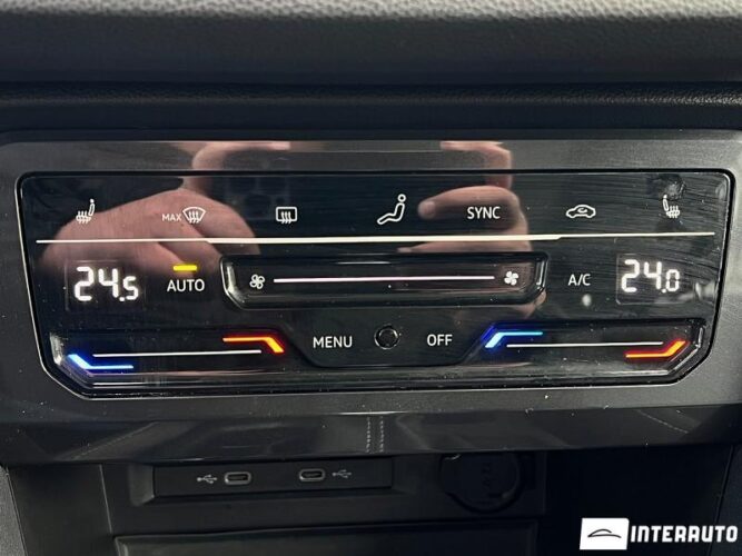 Volkswagen Tiguan 43 interauto-car