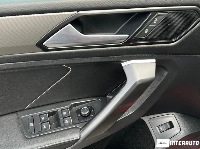 Volkswagen Tiguan 36 interauto-car