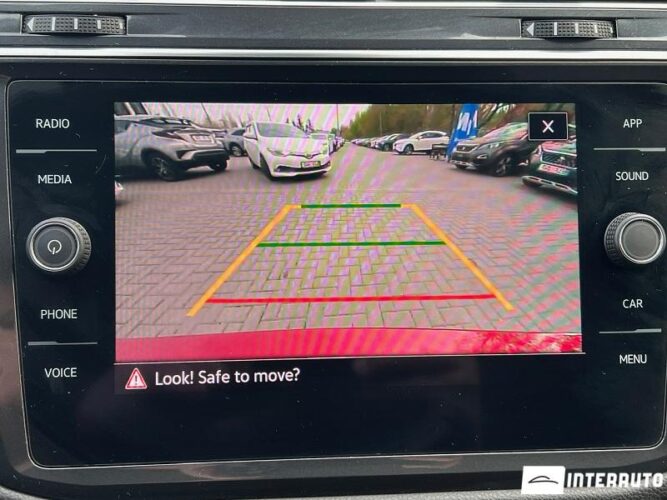 Volkswagen Tiguan 42 interauto-car