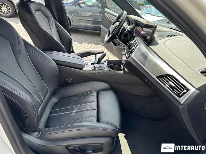 BMW 530e 39 interauto-car