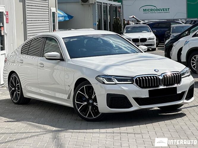 BMW 530e 36 interauto-car