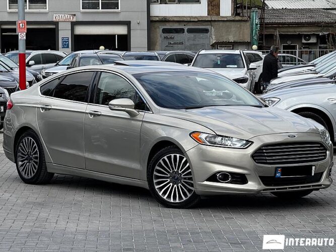 Ford Fusion 33 interauto-car