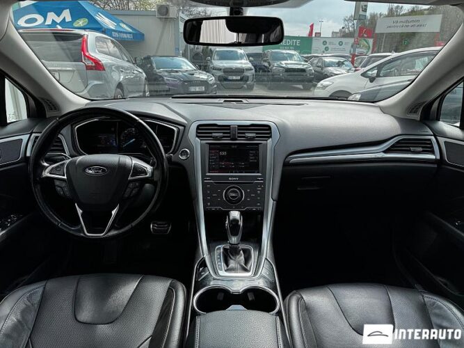 Ford Fusion 37 interauto-car