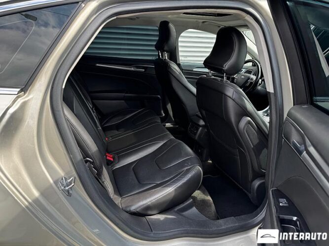 Ford Fusion 49 interauto-car