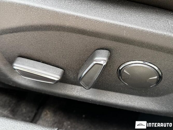 Ford Fusion 45 interauto-car