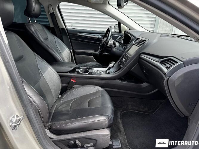 Ford Fusion 36 interauto-car