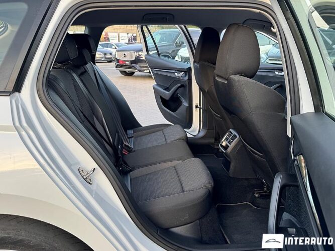 Skoda Octavia 44 interauto-car