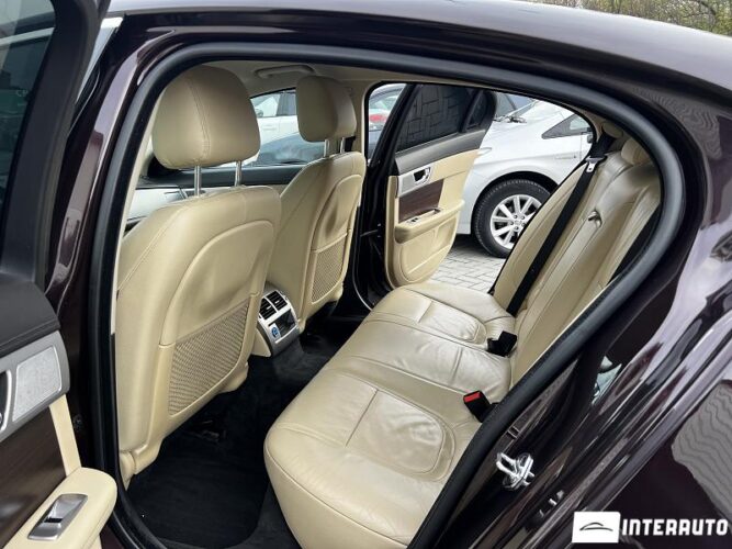 Jaguar XF 34 interauto-car