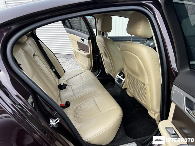 Jaguar XF 35 interauto-car