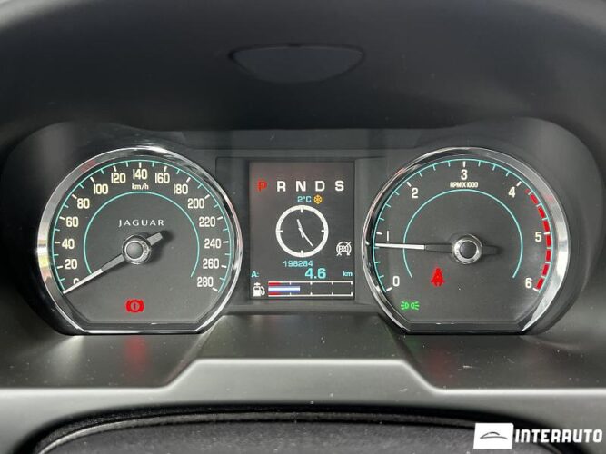 Jaguar XF 38 interauto-car