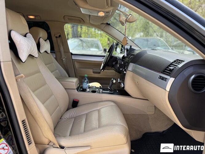 Volkswagen Touareg 46 interauto-car