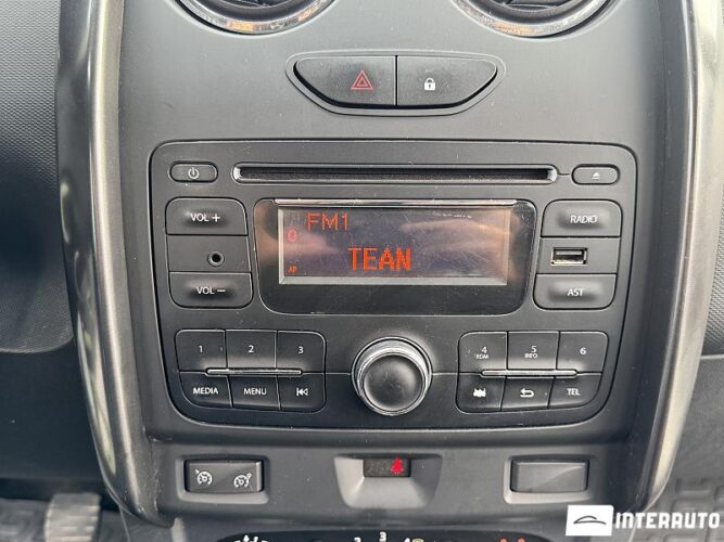 Dacia Duster 36 interauto-car