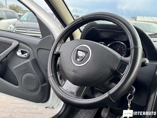 Dacia Duster 34 interauto-car