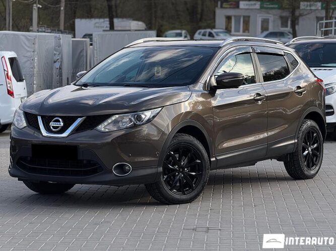 Nissan Qashqai 34 interauto-car
