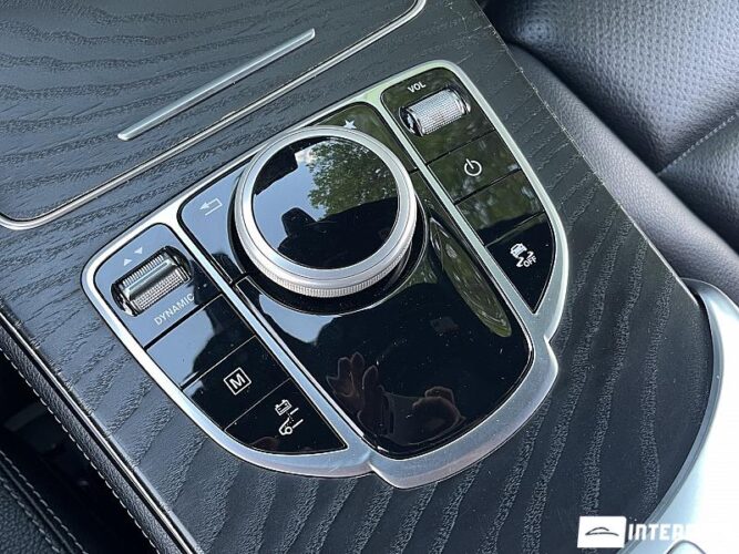 Mercedes GLC 350e 48 interauto-car