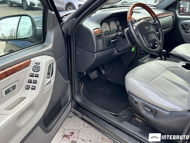 Jeep Grand Cherokee 32 interauto-car