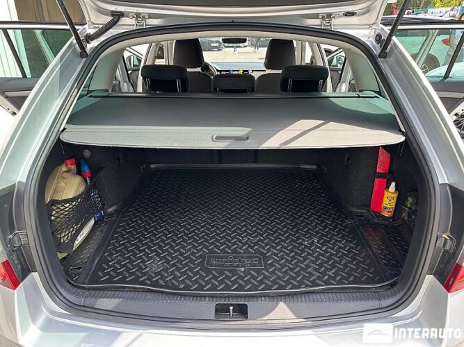 Skoda Octavia 48 interauto-car