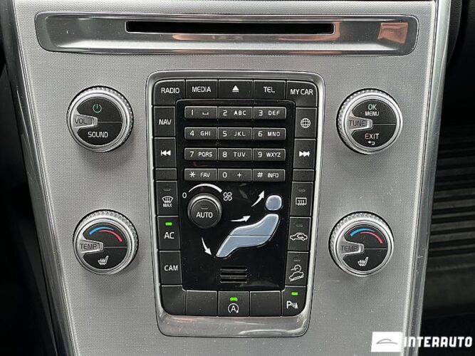 Volvo XC 60 43 interauto-car