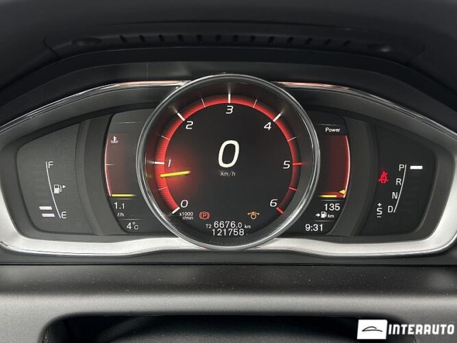 Volvo XC 60 40 interauto-car