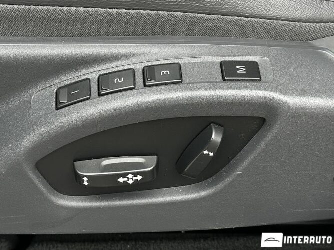 Volvo XC 60 51 interauto-car