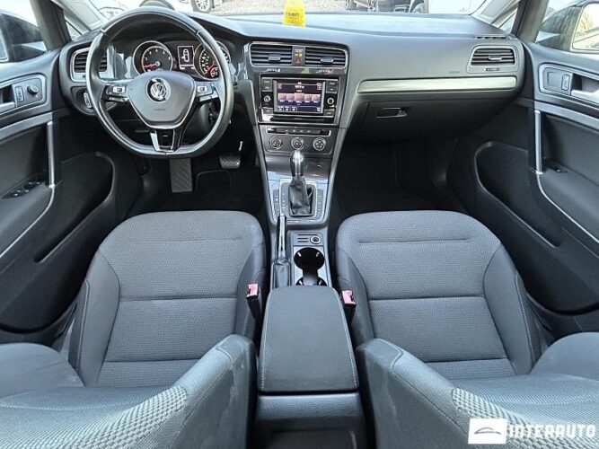 Volkswagen Golf 38 interauto-car