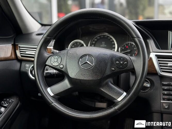 Mercedes E 200 41 interauto-car
