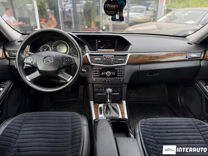 Mercedes E 200 40 interauto-car