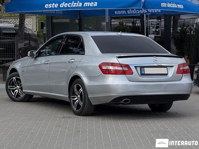 Mercedes E 200 34 interauto-car