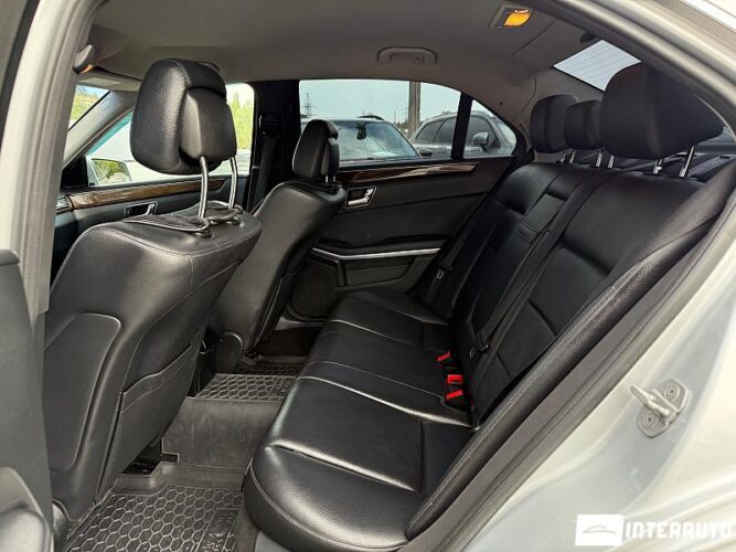 Mercedes E 200 49 interauto-car