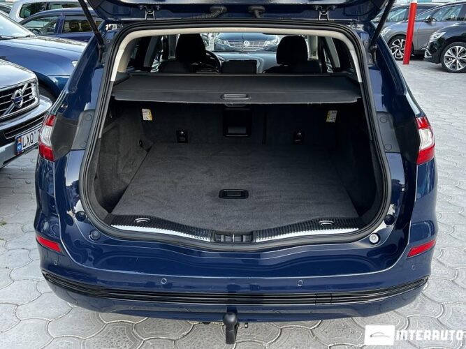 Ford Mondeo 47 interauto-car